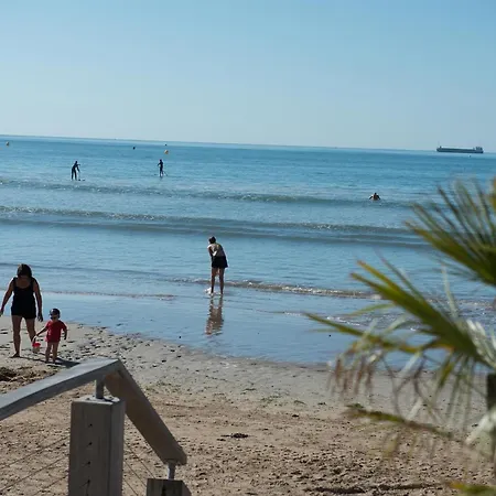 Pavillon Avec Jardin Clos, Terrasse, Et Confort, A 950m De La Des Sables-d'olonne - Fr-1-92-743 別荘 *