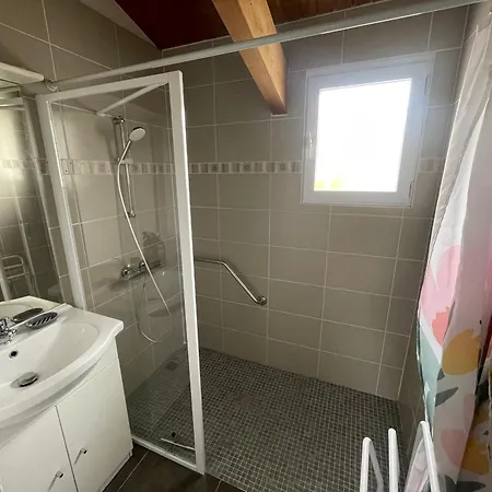 Pavillon Avec Jardin Clos, Terrasse, Et Confort, A 950m De La Des Sables-d'olonne - Fr-1-92-743 *