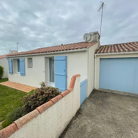 Casa de Férias Pavillon Avec Jardin Clos, Terrasse, Et Confort, à 950m De La Des Sables-d'olonne - Fr-1-92-743