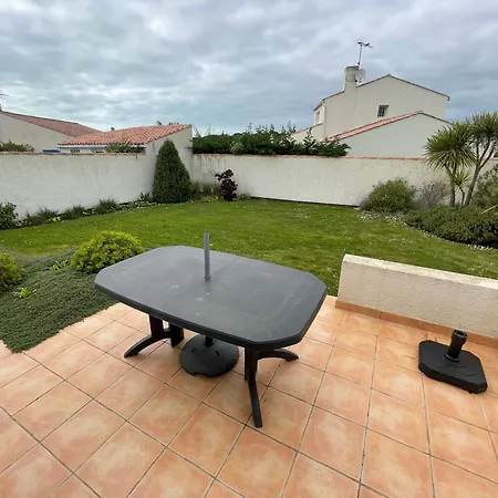 Pavillon Avec Jardin Clos, Terrasse, Et Confort, A 950m De La Des Sables-d'olonne - Fr-1-92-743 بيت للعطل *